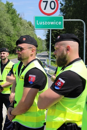 Policjanci słowaccy podczas szkolenia.